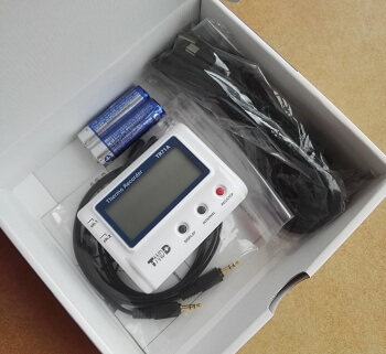 TR71A rejestrator temperatury - pudełko z produktem